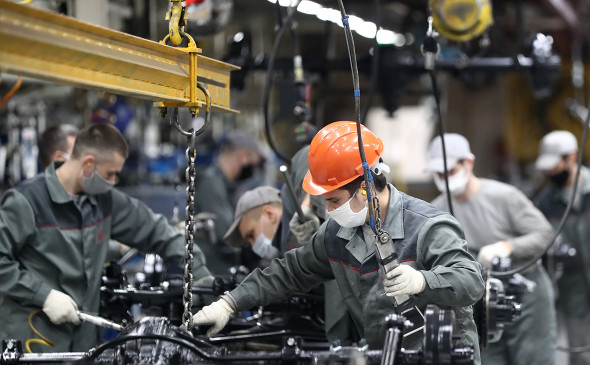 «Мы развиваемся вопреки титаническим усилиям Банка России». Экономист Делягин о положении дел в стране