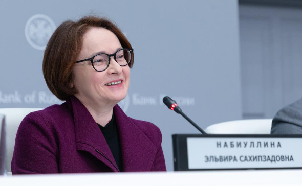 ⚡️Главе ЦБ пришлось оправдываться в Госдуме после жёсткого вопроса Михаила Делягина