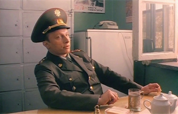 Чиновники МО РФ: есть обеспечивающие поставки и те, кто «протирают стул»