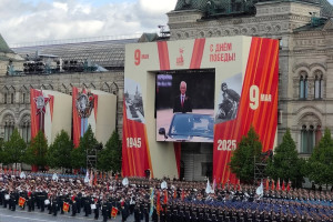 Почему в Параде Победы не участвовали доблестно сражающиеся с фашизмом войска КНДР?