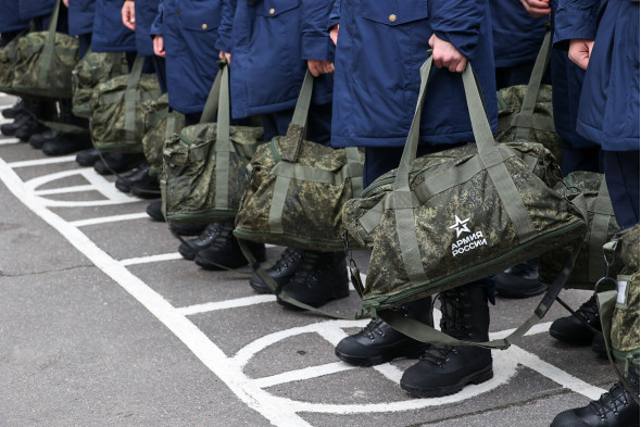 В Госдуме отказались увеличить оклады срочникам, сославшись на «несвоевременность» в условиях СВО В Госдуме отказались увеличить оклады срочникам, сославшись на «несвоевременность» в условиях СВО